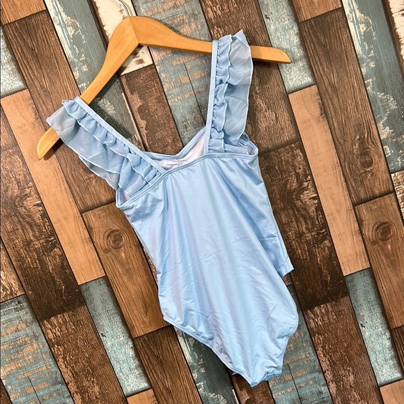 Light Blue Ruffled dance leotard Set - Picture 14 of 16